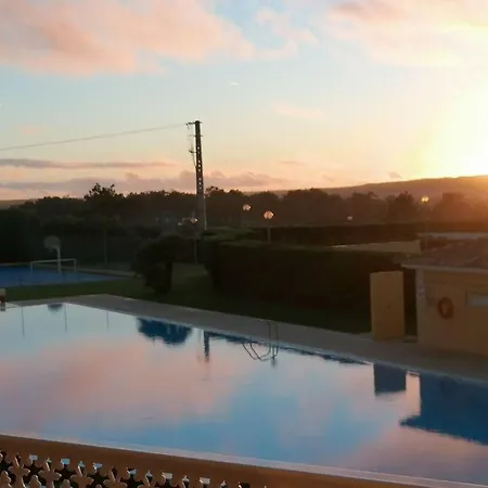 Piscina E Em Santa Cruz * Santa Cruz (Oeste)