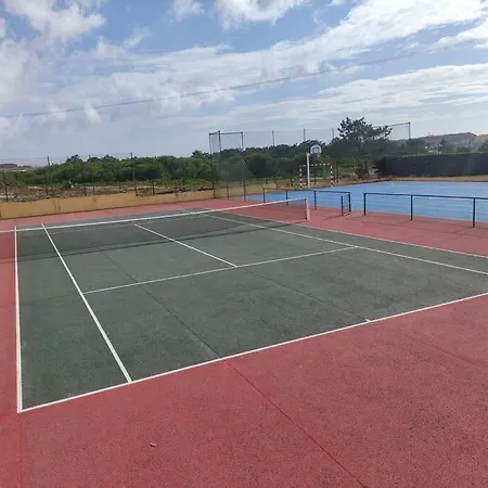 Piscina E Em Santa Cruz *