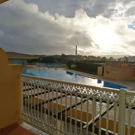 Piscina E Em Santa Cruz *